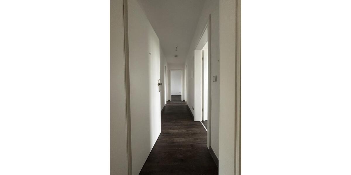 Erdgeschoßwohnung Guben - 3 Zimmer, 60 m&sup2;, 650&euro; | Angebot:26675864