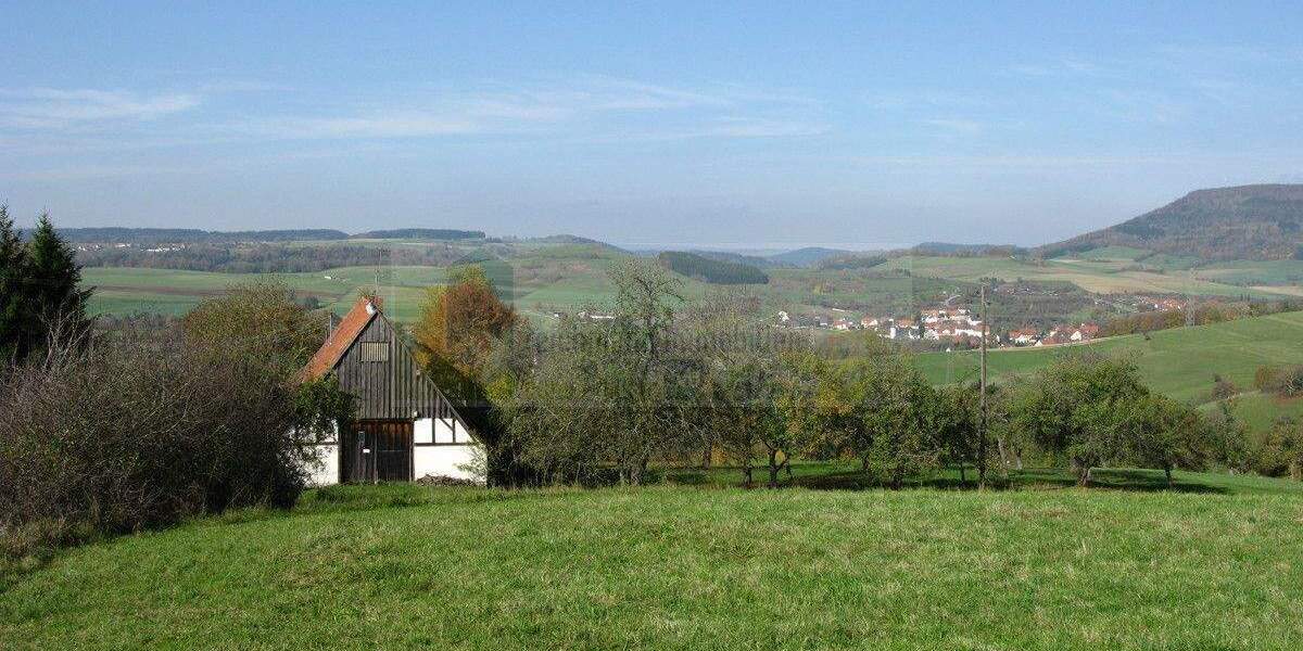Historischer Doppelbauernhof in traumhafter Alleinlage mit weitem Fernblick und außergewöhnlichem Entwicklungspotenzial ! 8 zimmer