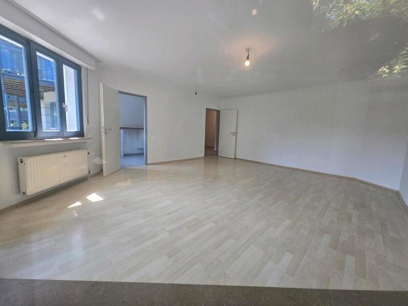 Lichtdurchflutete Wohnung mit großem Balkon zum Westpark