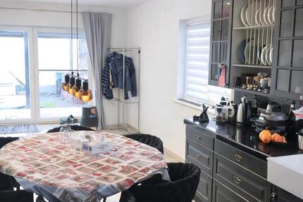 Wohnung Schwalbach am Taunus - 5 Zimmer, 130 m&sup2;, 2.400&euro; | Angebot:25835029