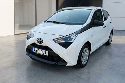 Toyota Aygo (X) 77.000 km 8.400 &euro; Overath 51491