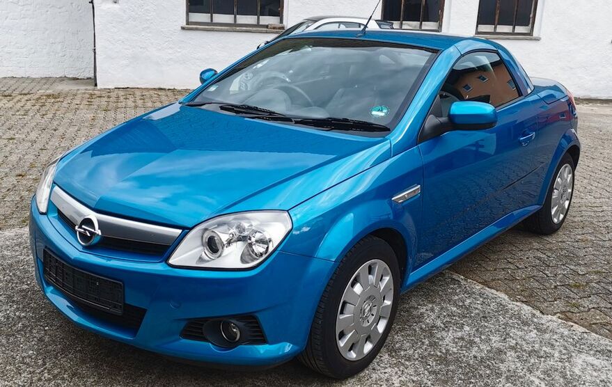 Opel Tigra 79.000 km 3.900 € München 81475