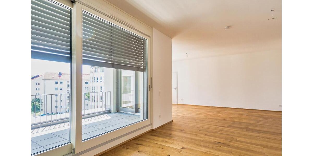 Etagenwohnung Dresden - 5 Zimmer, 143 m&sup2;, 2.220&euro; | Angebot:26338030