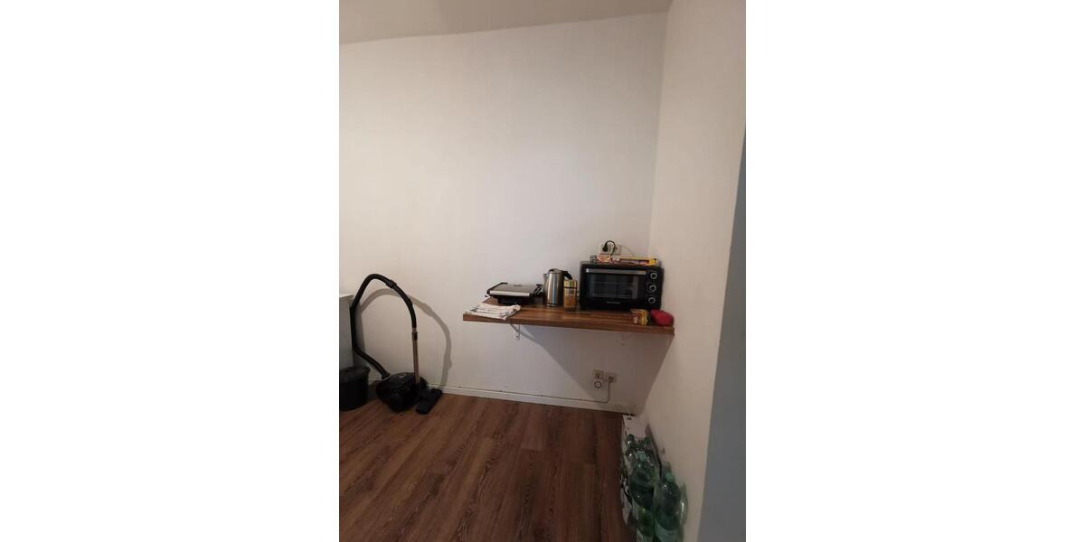 Erdgeschoßwohnung Cottbus - 1 Zimmer, 40 m&sup2;, 400&euro; | Angebot:26042171