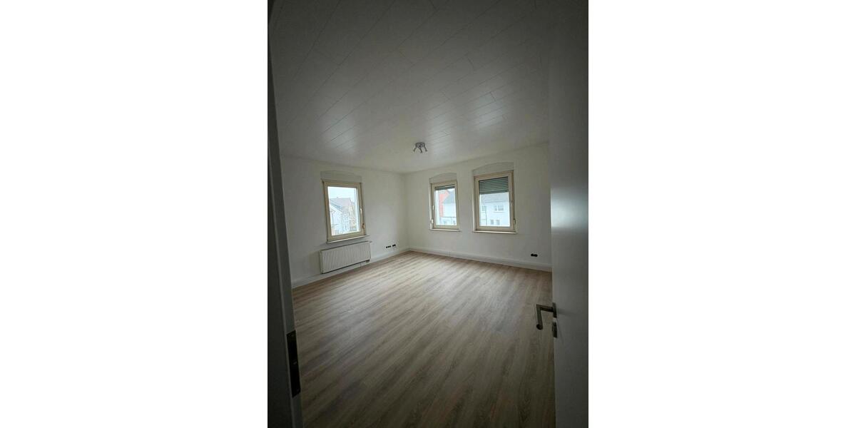 Einfamilienhaus Bad Oeynhausen Rehme - 6 Zimmer, 140 m&sup2;, 1.920&euro; | Angebot:26154318