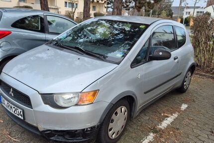 Mitsubishi Colt 94.000 km 1.300 &euro; Flörsheim 65439