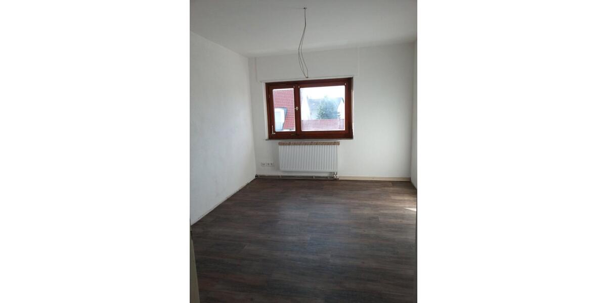 Etagenwohnung Pirmasens Niedersimten - 2 Zimmer, 60 m&sup2;, 650&euro; | Angebot:26399624