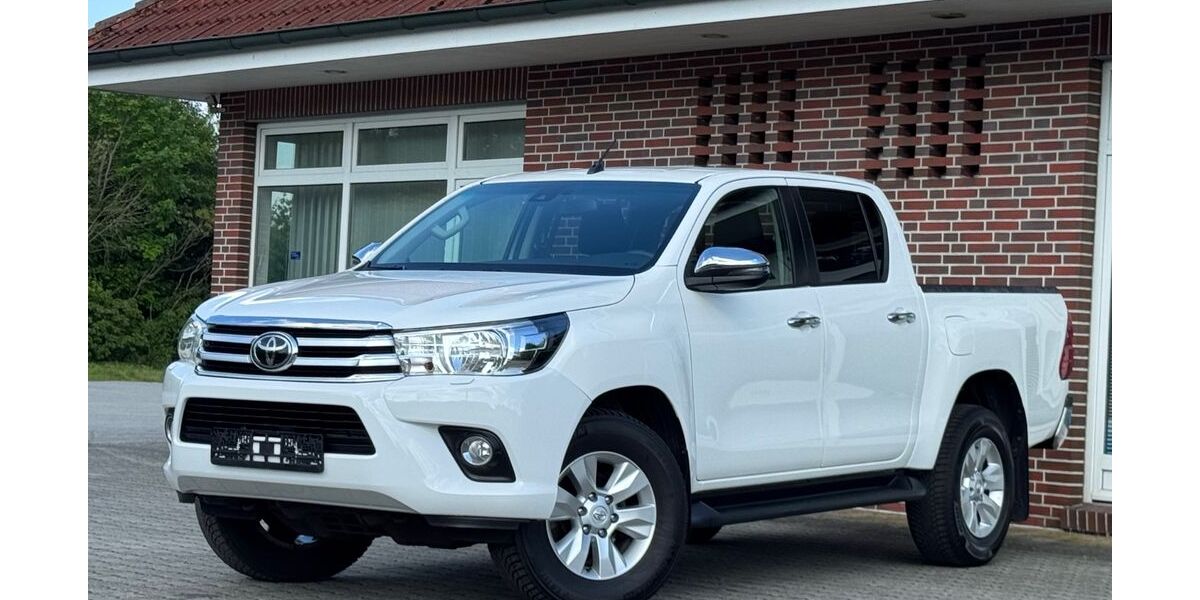 Toyota Hilux 235.600 km 22.900 &euro; Nortmoor 26845