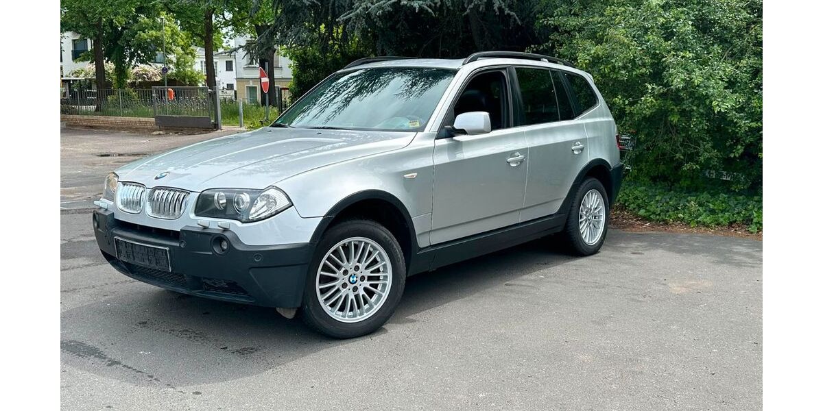 BMW X3 227.000 km 2.200 &euro; Berlin 13347