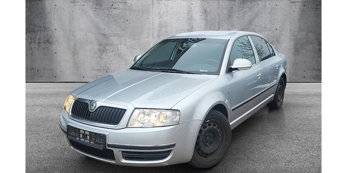 Skoda Superb 169.000 km 4.750 &euro; Luckau 15926