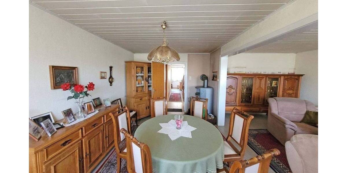 Einfamilienhaus Alsfeld Lingelbach - 7 Zimmer, 180 m&sup2;, 135.000&euro; | Angebot:26826602