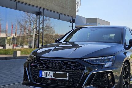 Audi RS3 18.400 km 61.500 &euro; Lambrecht 67466