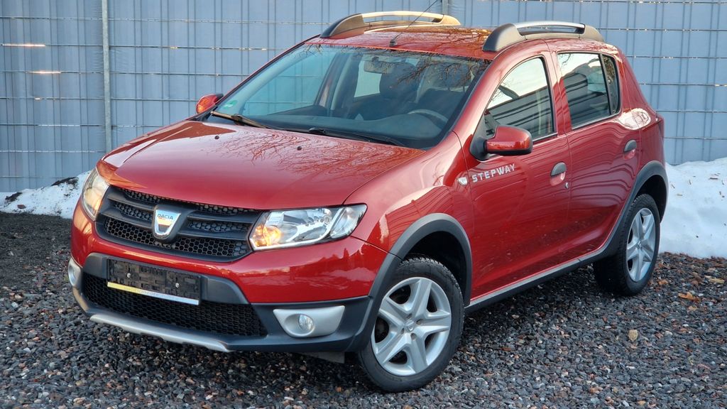 Dacia Sandero 92.994 km 5.900 &euro; Chemnitz 09114