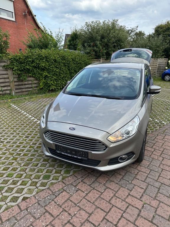 S-Max