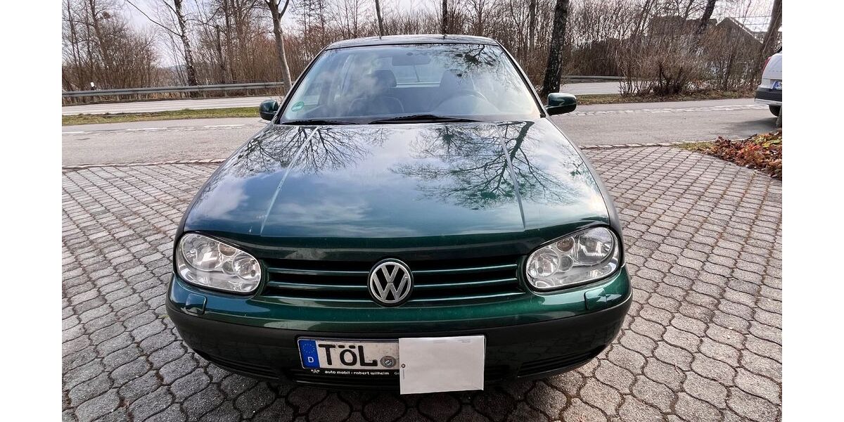 VW Golf 90.500 km 999 &euro; Eurasburg 82547