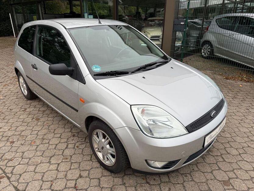 Ford Fiesta 99.950 km 2.450 € Beverstedt 27616
