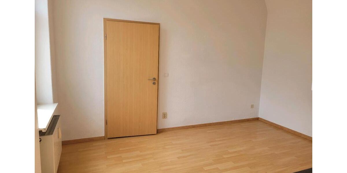 Etagenwohnung Naumburg (Saale) - 1 Zimmer, 33 m&sup2;, 495&euro; | Angebot:26621308