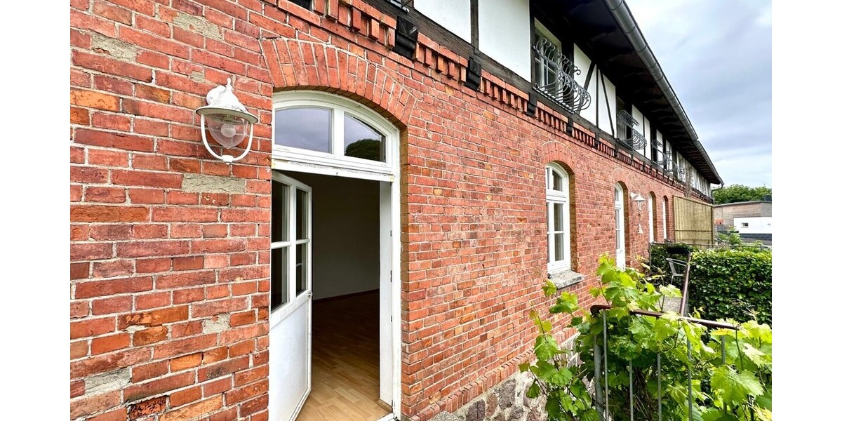 HORN IMMOBILIEN ++ charmantes Zweifamilienhaus in Klein Helle, nur 15 min bis Neubrandenburg - Zweifamilienhaus Klein Helle Klein Helle | Angebot:26994293