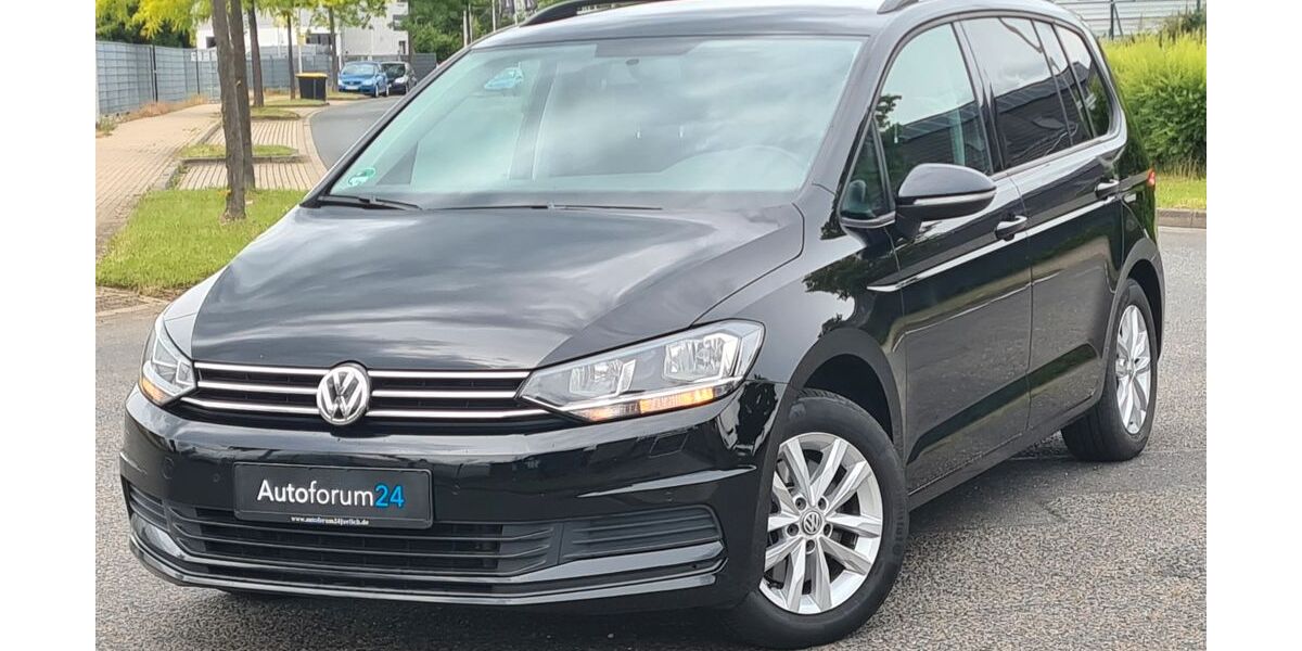 VW Touran 70.000 km 14.899 &euro; Jülich 52428