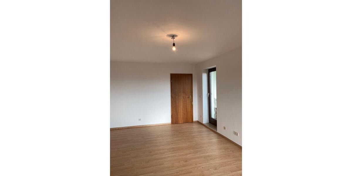 Etagenwohnung Bayreuth Meyernberg - 3 Zimmer, 81 m&sup2;, 235.000&euro; | Angebot:27297048