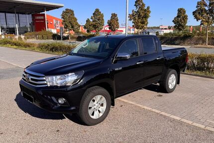 Toyota Hilux 135.000 km 27.800 &euro; Rangsdorf 15834