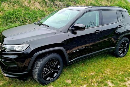 Jeep Compass 28.316 km 22.590 &euro; Grünendeich 21720