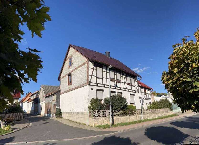Haus zum Kaufen in Helbedündorf, OT Keula 55.000 € 158 m²