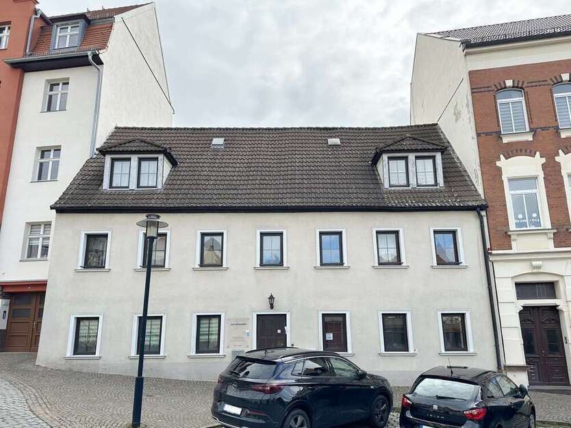 Haus zum Kaufen in Wurzen 250.000 € 275 m²