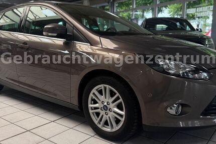 Ford Focus 124.000 km 5.990 &euro; Bremen 28207
