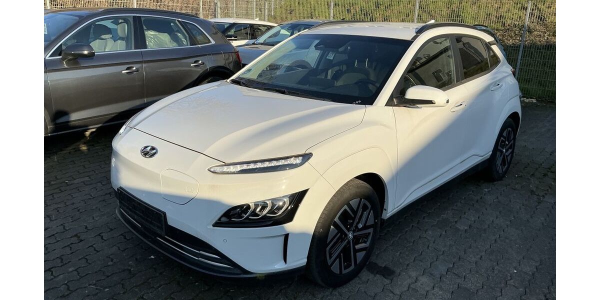 Hyundai KONA 50.364 km 18.900 &euro; Bonn 53227