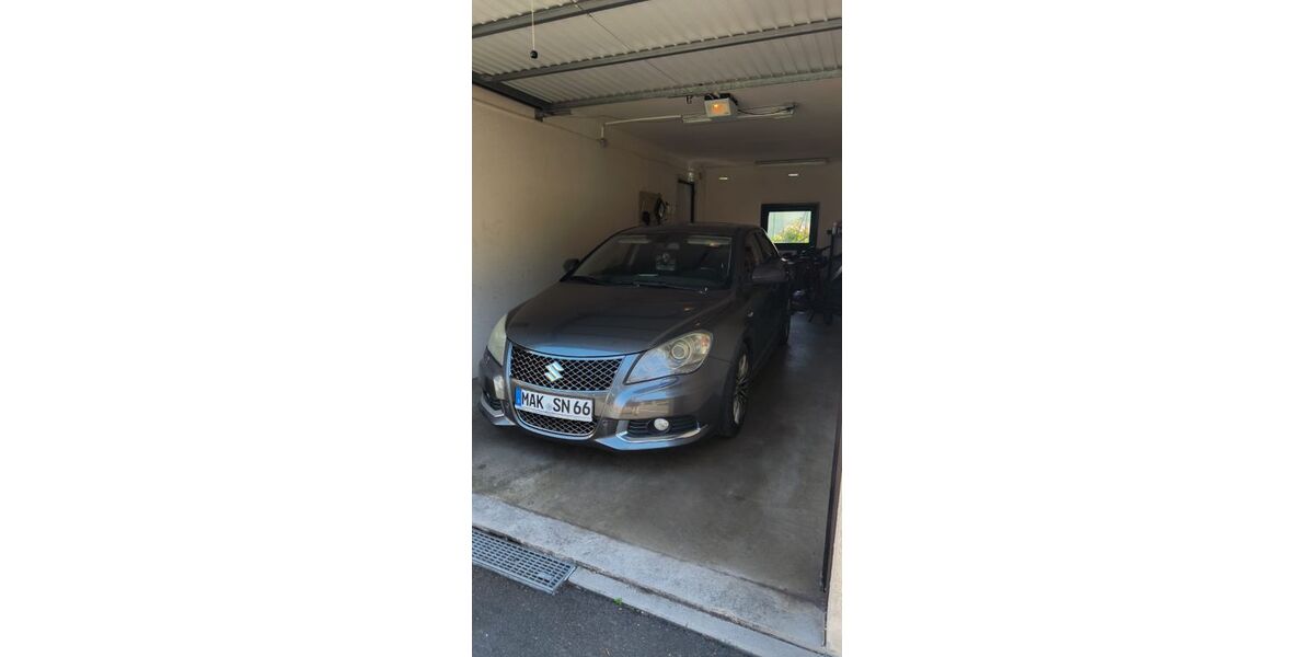 Suzuki Kizashi 206.000 km 4.500 &euro; Röslau 95195