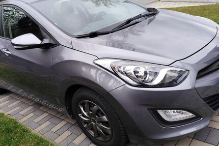Hyundai i30 97.600 km 6.490 &euro; Rödental 96472
