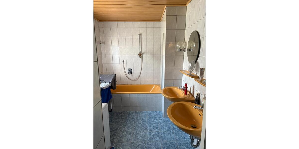 Einfamilienhaus Ruhstorf an der Rott - 11 Zimmer, 245 m&sup2;, 419.000&euro; | Angebot:26521361