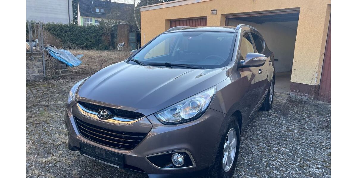 Hyundai ix35 92.000 km 8.000 &euro; Fürth 90768