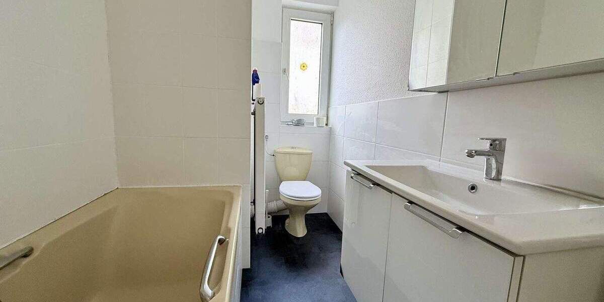 Mehrfamilienhaus, Wohnhaus Gerbrunn - 1 Zimmer, 310 m&sup2;, 690.000&euro; | Angebot:25676591