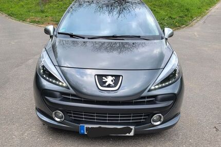 Peugeot 207 250.000 km 13.500 &euro; Höchst 64739