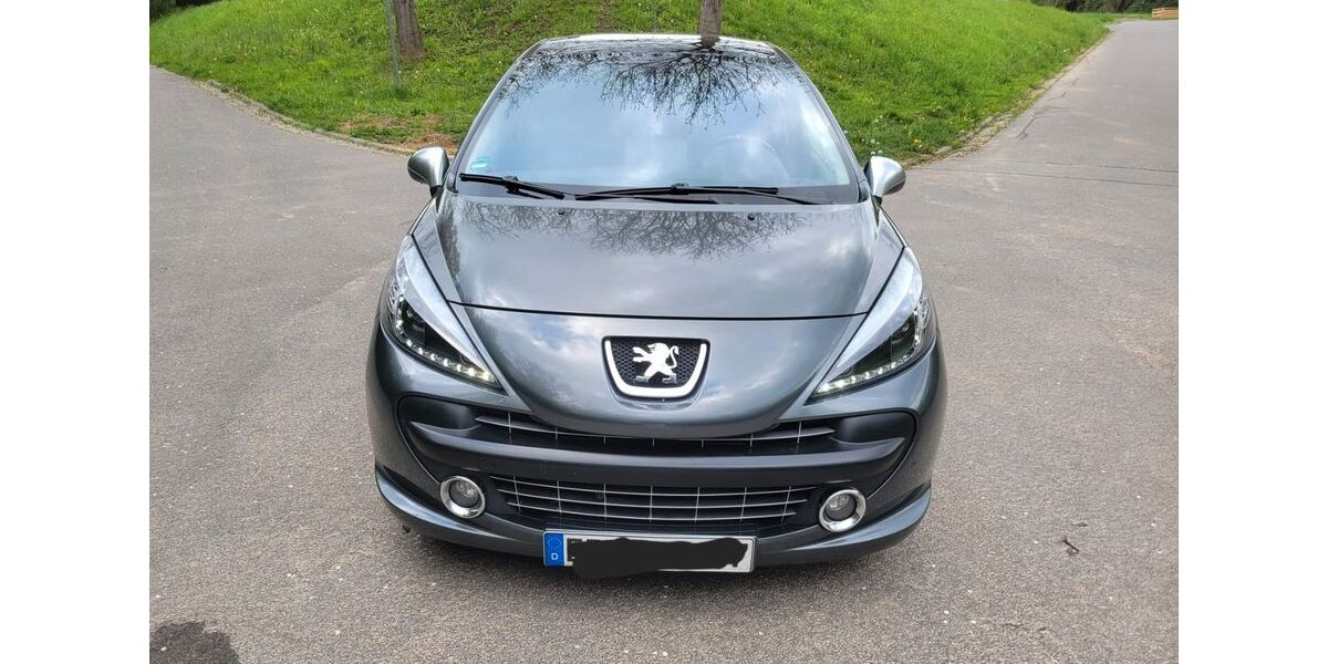 Peugeot 207 250.000 km 13.500 &euro; Höchst 64739