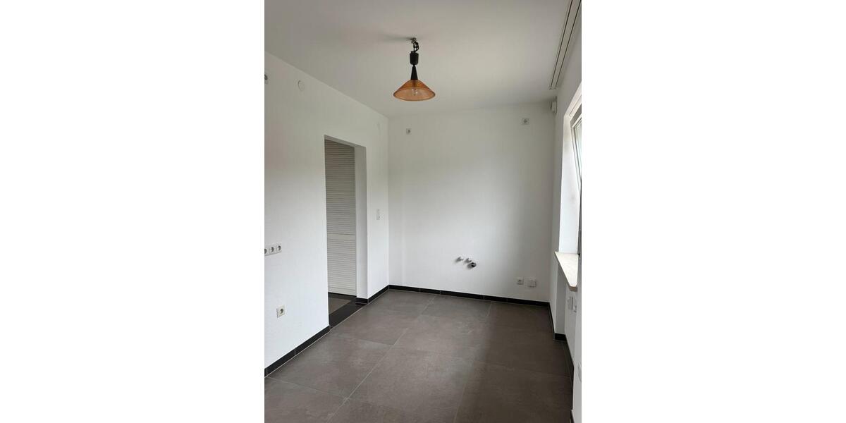 Etagenwohnung Simbach - 4 Zimmer, 97 m&sup2;, 895&euro; | Angebot:25362743