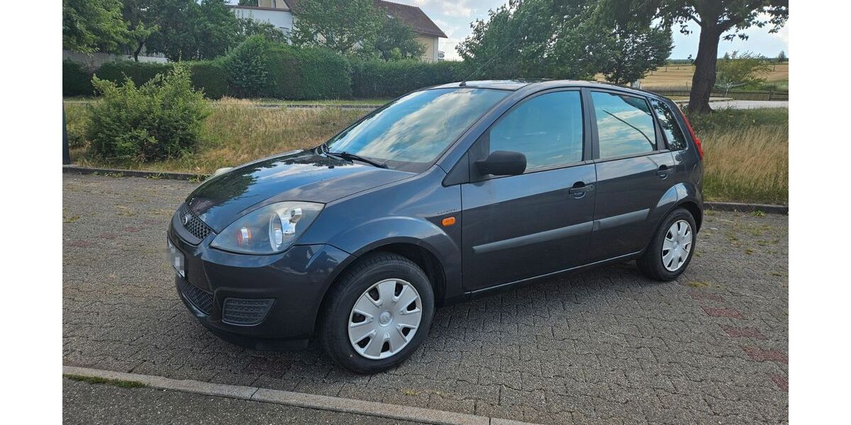 Ford Fiesta 149.750 km 1.900 &euro; Cham 93413
