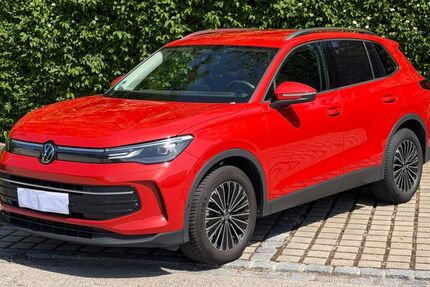 VW Tiguan 33.000 km 32.990 &euro; Poing 85586