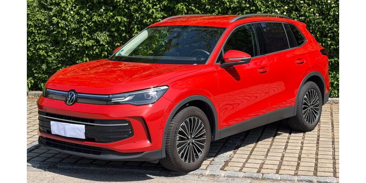 VW Tiguan 33.000 km 32.990 &euro; Poing 85586