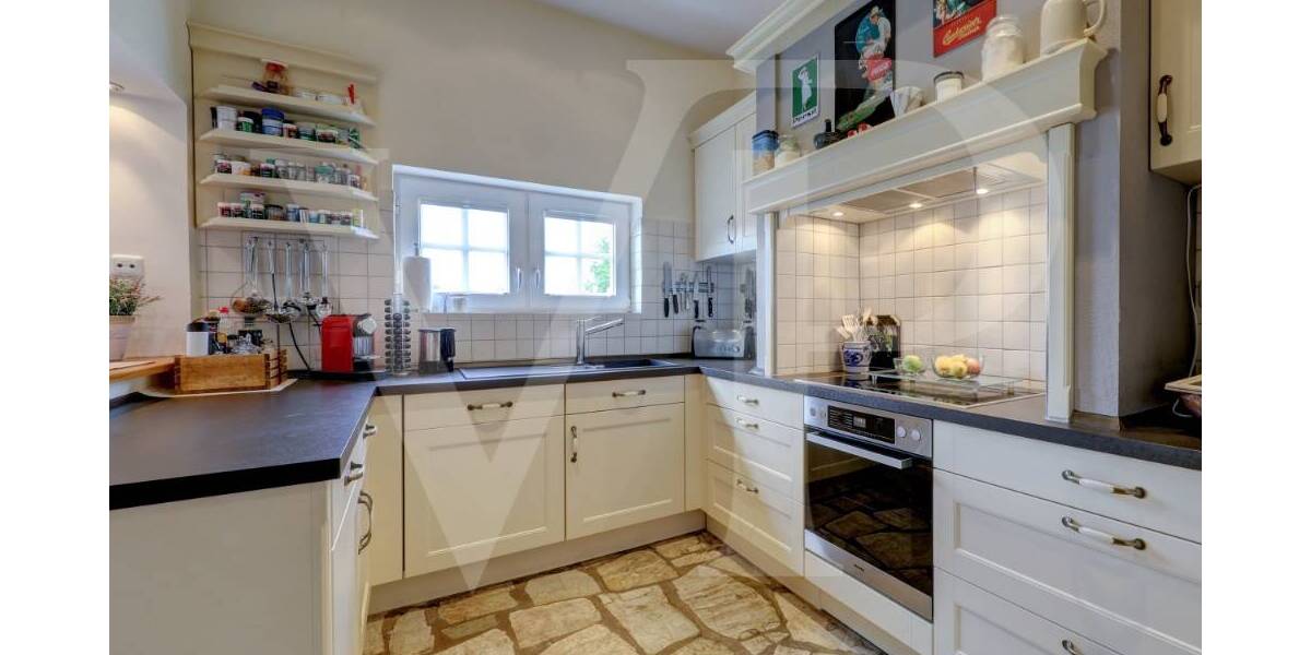 Einfamilienhaus Neu-Anspach Anspach - 7 Zimmer, 250 m&sup2;, 798.000&euro; | Angebot:26378664