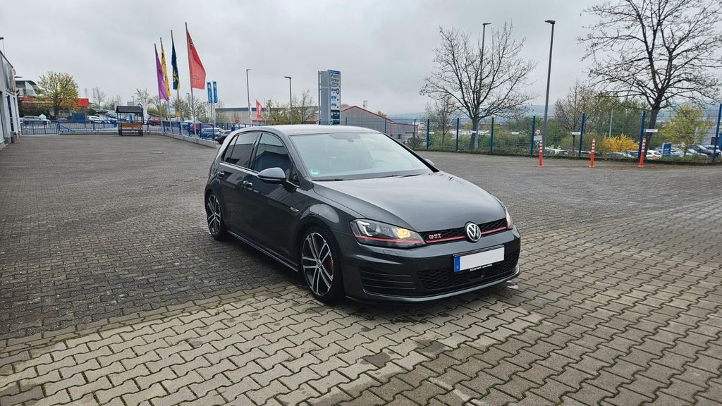 VW Golf 170.000 km 13.900 &euro; Niedernhausen 65527