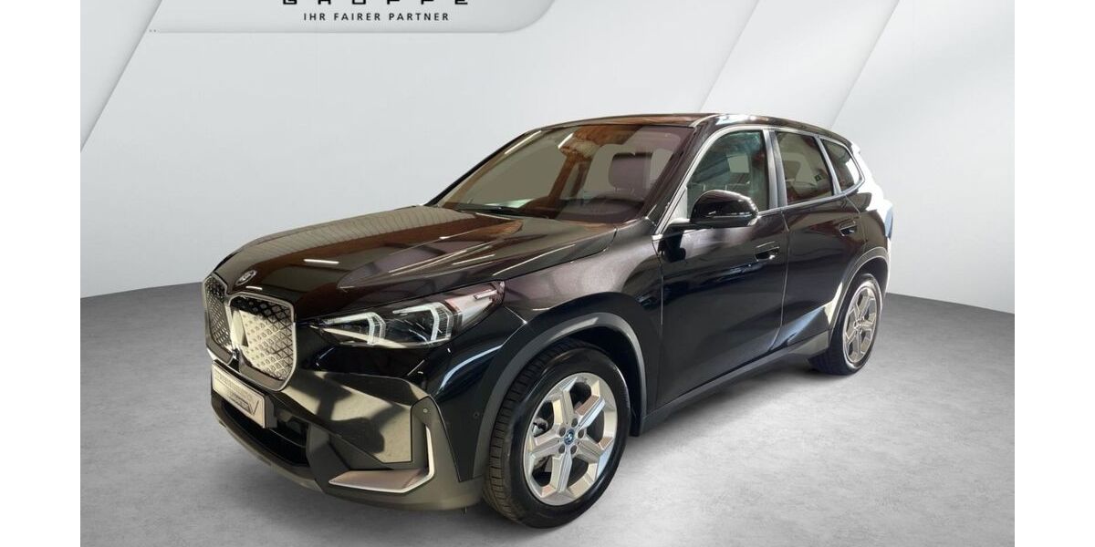 BMW iX1 10.004 km 37.490 &euro; Bremen 28757