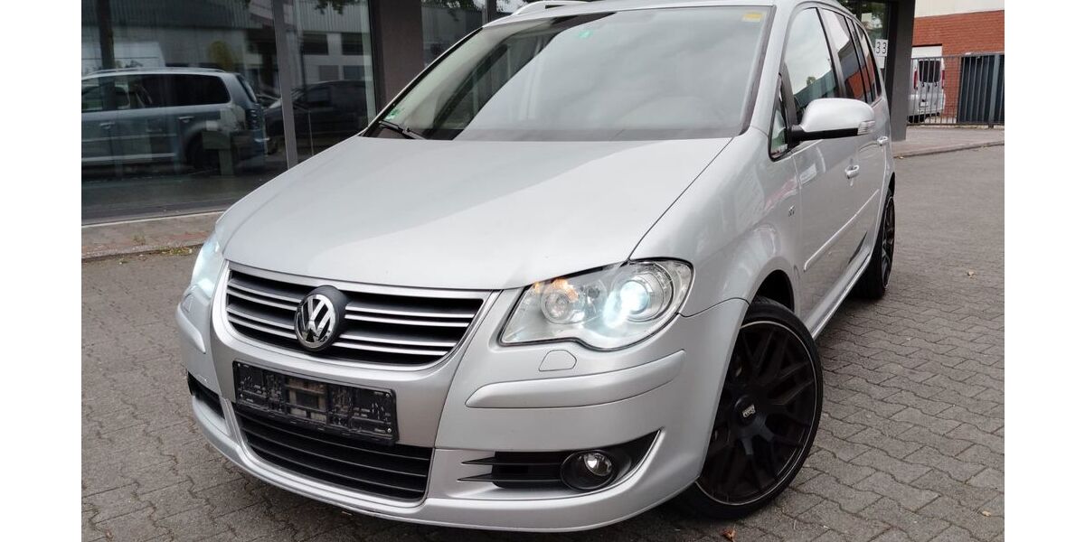 VW Touran 223.000 km 3.799 &euro; Gütersloh 33334