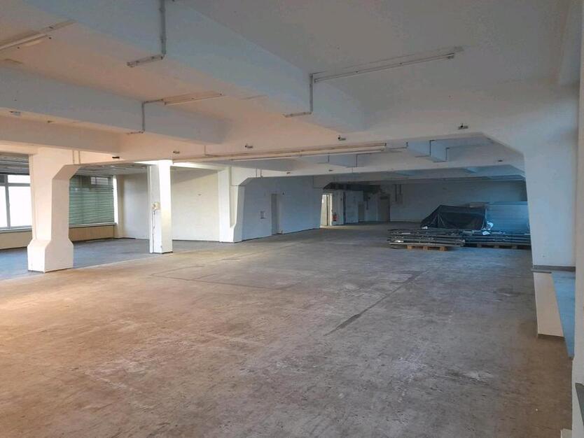 Lagerflächen zwischen 80m2 - 1500m2