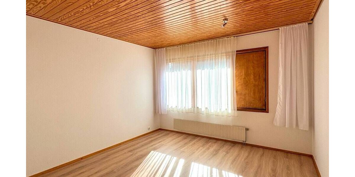 Einfamilienhaus Garding - 7 Zimmer, 164 m&sup2;, 325.000&euro; | Angebot:26450270
