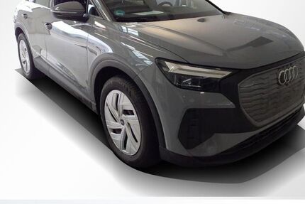 Audi Q4 e-tron 32.339 km 24.480 &euro; Fürth 90763