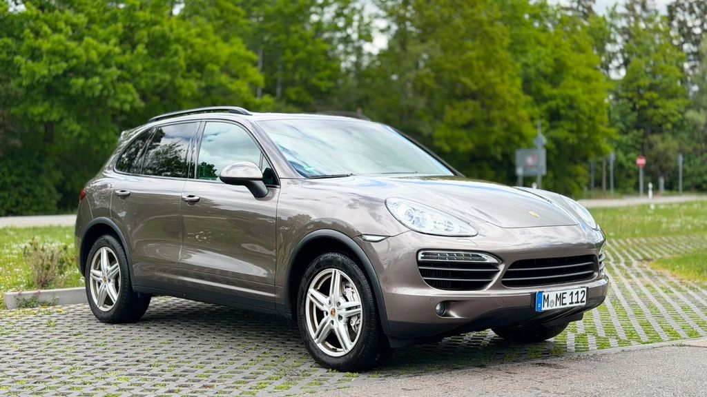 Porsche Cayenne 320.000 km 10.990 &euro; München 81549
