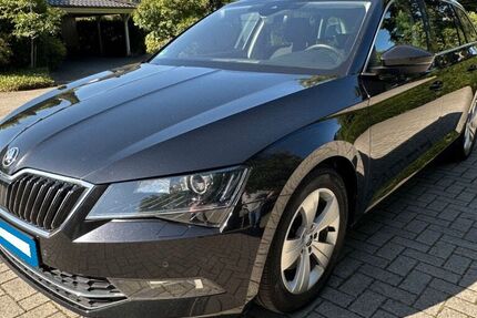 Skoda Superb 149.000 km 14.900 &euro; Bremen 28357
